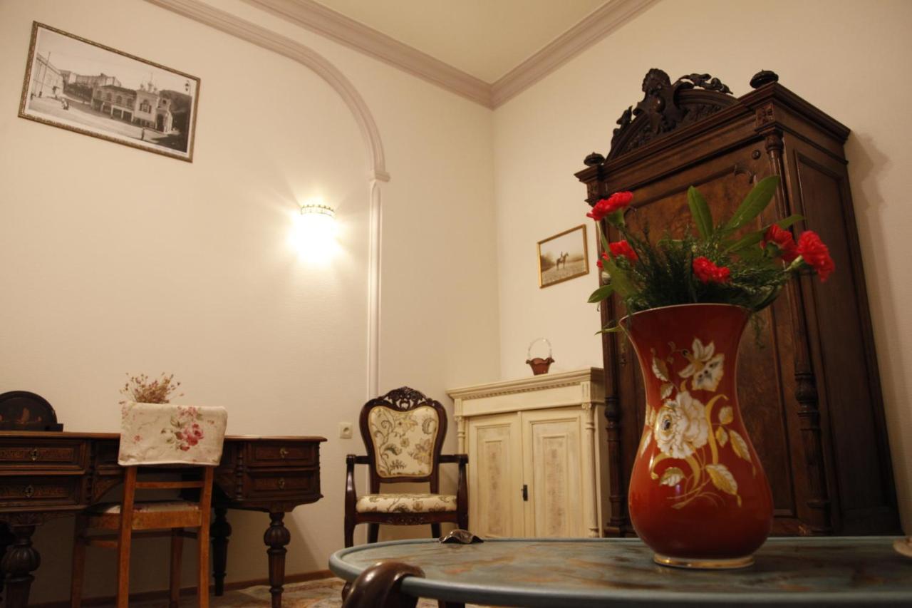 Art House Petunia Apartment Tbilisi Exterior photo