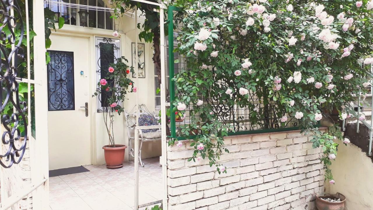 Art House Petunia Apartment Tbilisi Exterior photo